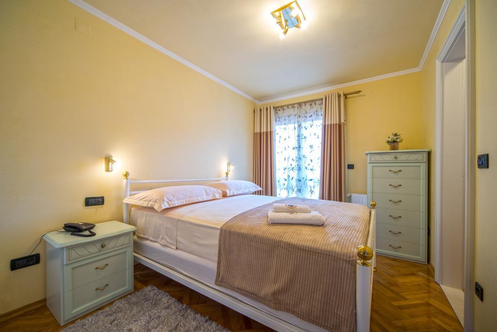 Apartments Anna Omiš Cameră foto